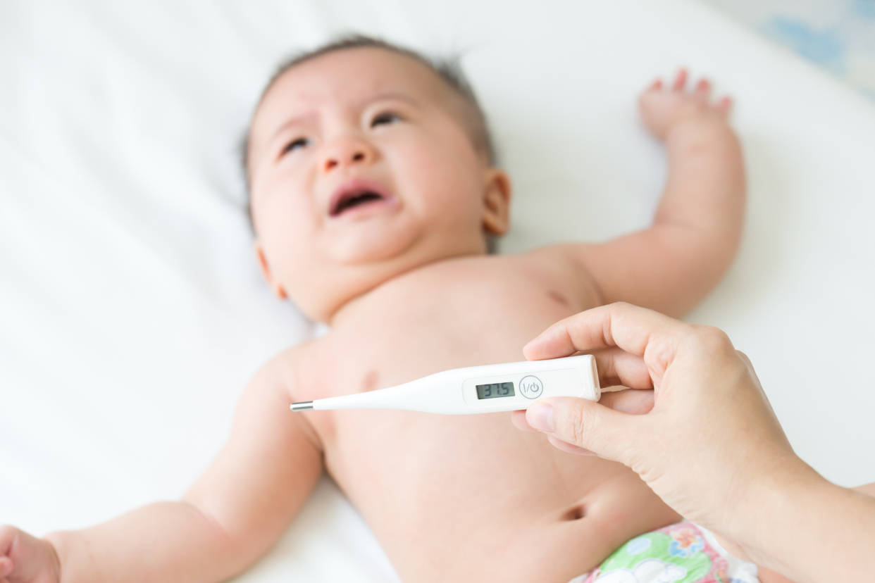 宝宝突然发烧,怎么判断是否是幼儿急疹？又该怎样护理？