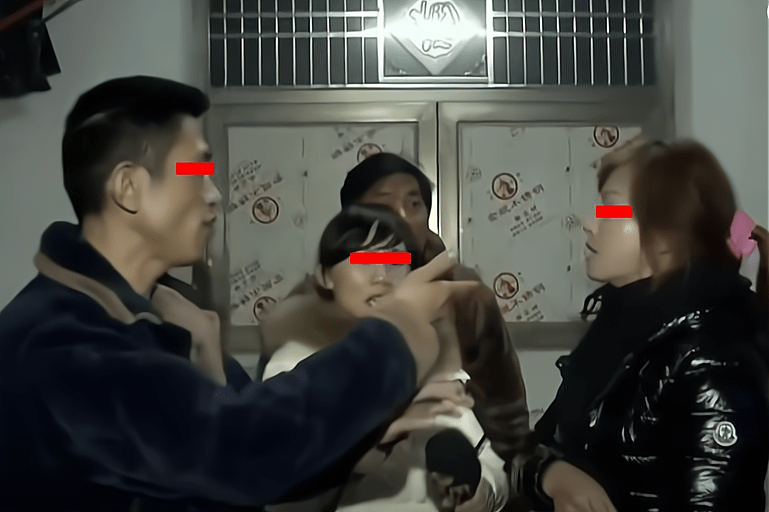 原创50岁女子出轨男租客被抓现形12岁女儿也非丈夫亲生因果有报应