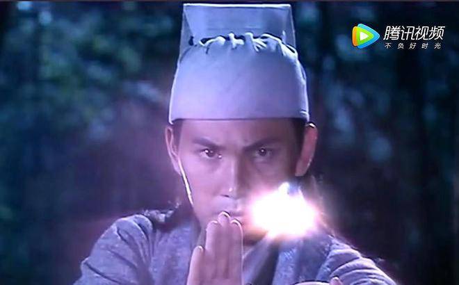 边疆老人和古木天其实是师兄弟,两人都传承自刀神关天仇.