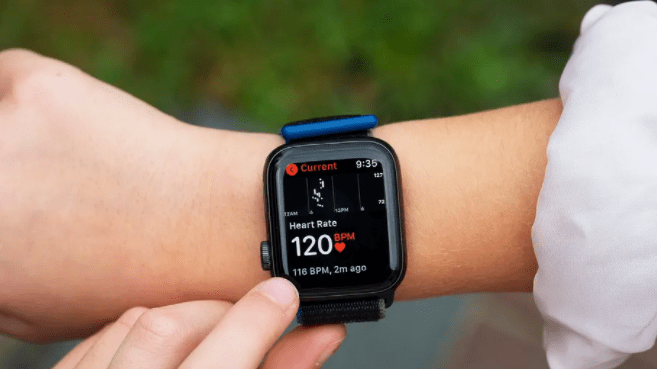 如何在智能手表上测量心率_监测_功能_工作