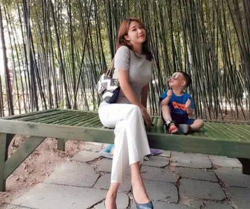 越南30岁宝妈真实图片