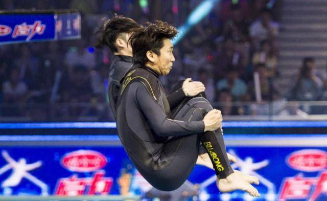 原创一首歌红一个人从杂技到歌手沙宝亮香消在风起雨后无人来嗅