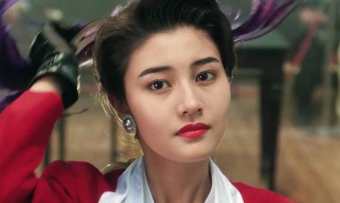 原创曾被李嘉欣大骂是蠢女人为爱情错失事业洪欣何时能聪明