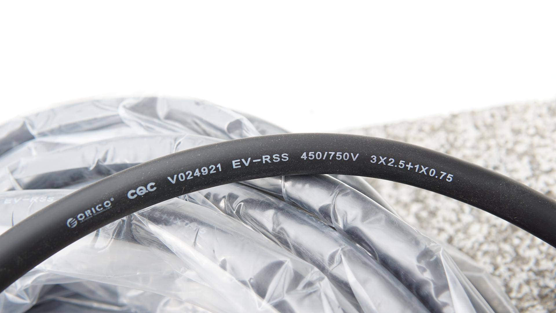 orico便携式充电枪测评免接地有插座就能充