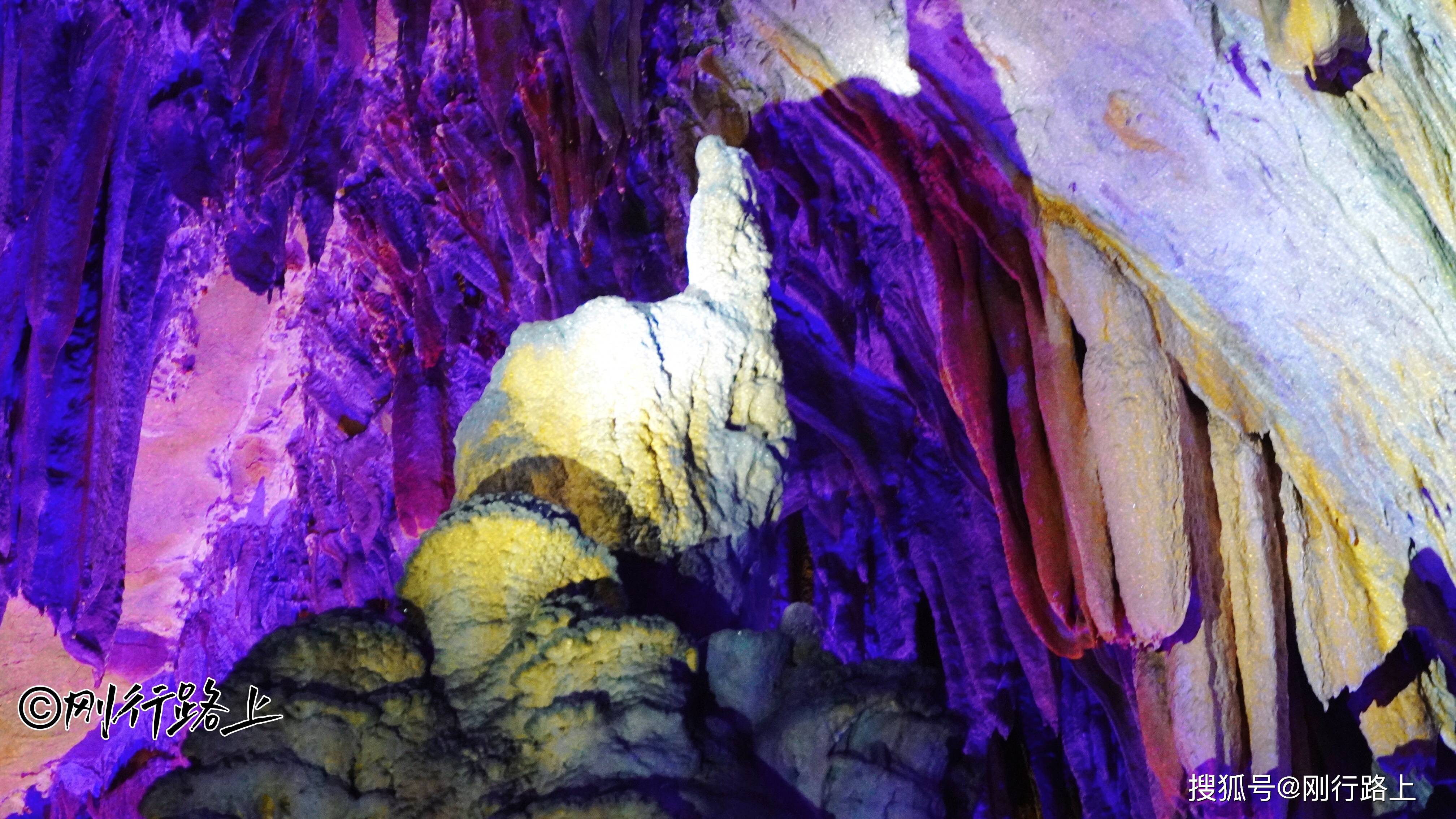 芦笛岩景区:被誉为"大自然艺术之宫",美景堪称最佳_景观_岩洞_桂林