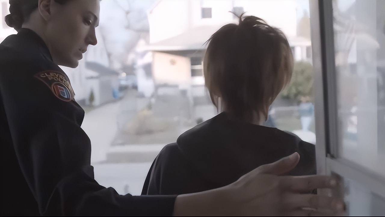 原创美国克利夫兰绑架案老汉囚禁三名少女十年被判处1000年徒刑