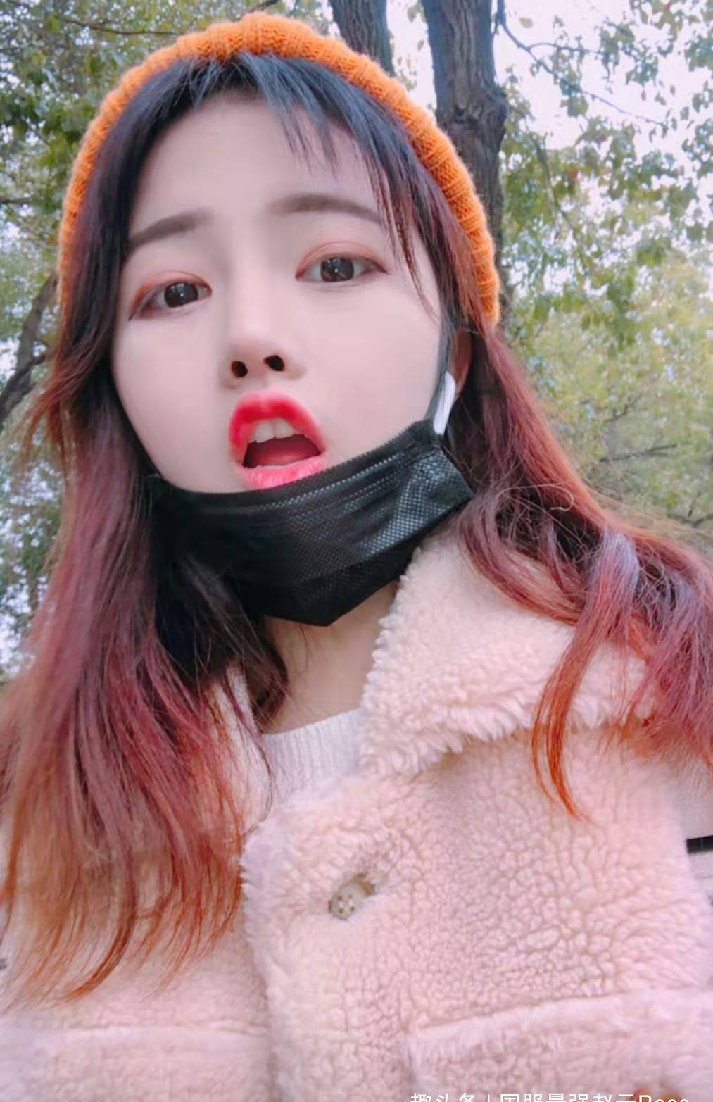 因被家暴而火的次惑小仙女"隐藏"男友近照曝光,网友:坦白吧!