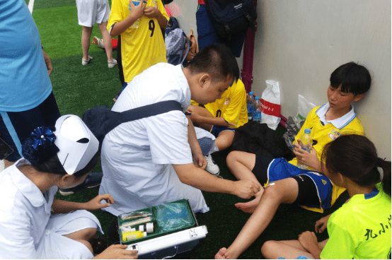 中考体育过程中出现运动损伤,怎么办?_关节_进行_受伤