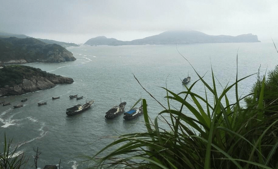 來旅遊的大部分選擇環島遊,嵛山島天湖固然美麗,淳樸的漁村更是別