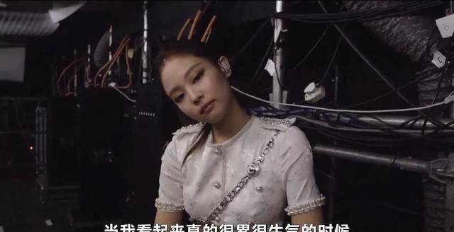 原创欧阳娜娜公开表白的24岁顶流明星到底干了什么让她这么入迷