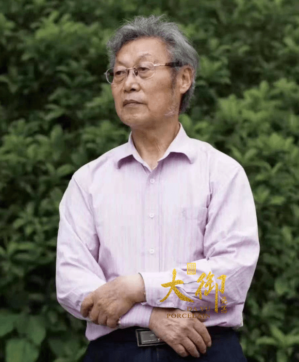 大御瓷器张育贤一生风华聚真章匠心传承赋瓷魂世纪大师的传奇人生