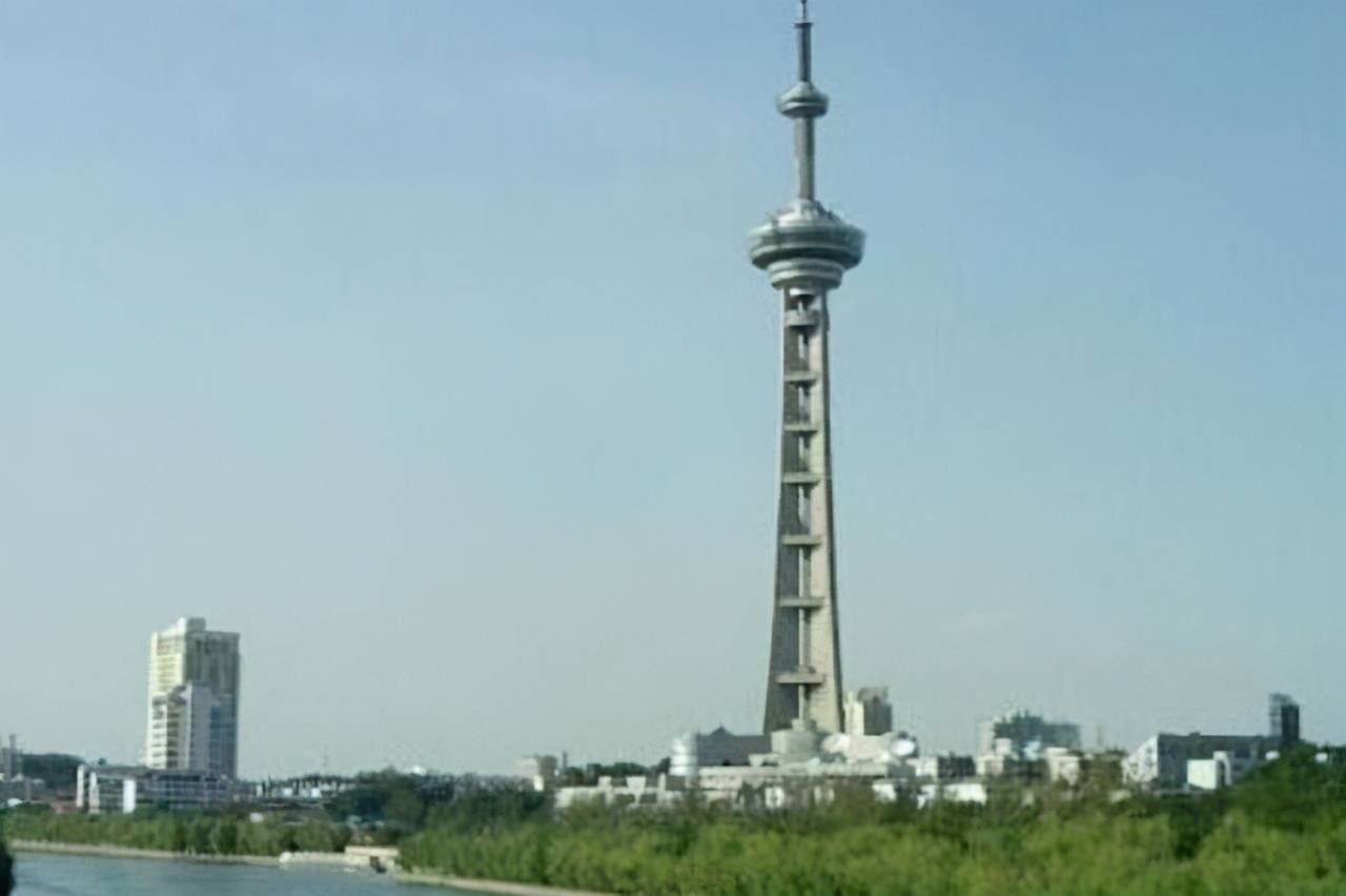 江苏最高电视塔:雄踞江苏第一塔位置,高318.