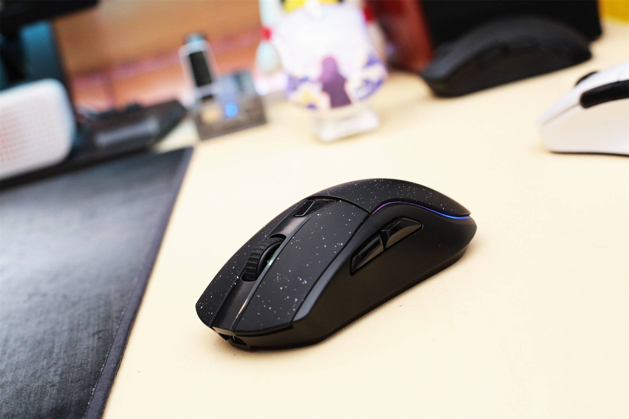 一款值得疯狂推荐的无线鼠标达尔优a950