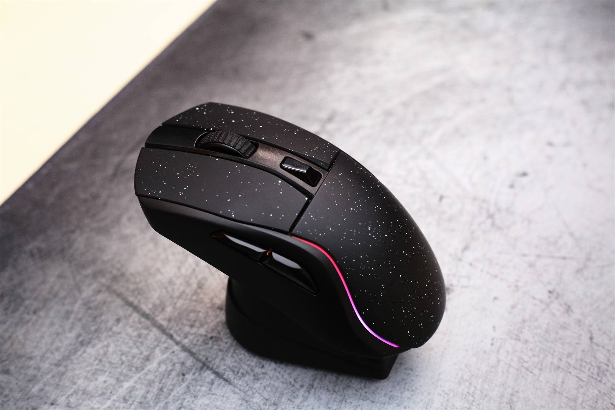 一款值得疯狂推荐的无线鼠标达尔优a950