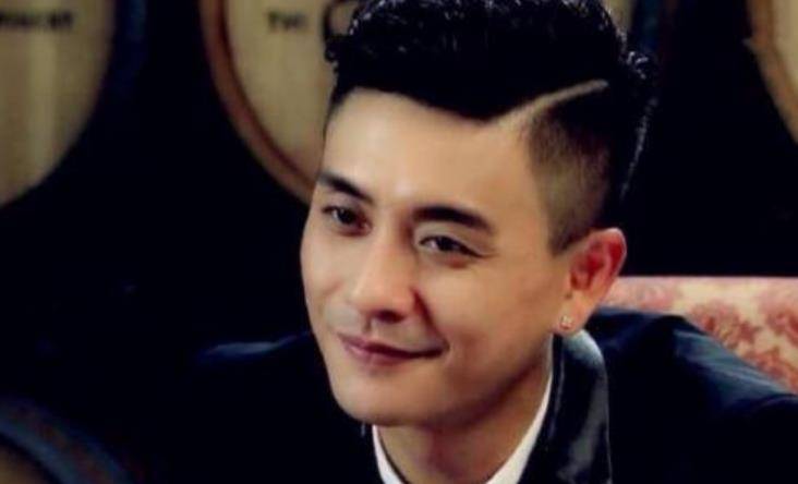 原创黄宗泽近照曝光胡子拉碴状态沧桑曾和胡杏儿刻骨铭心