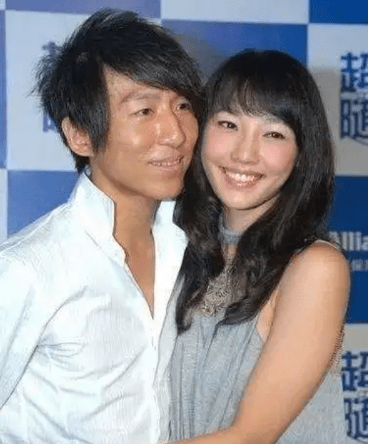 离婚后的白百何从深渊走到山顶依旧风光无限而陈羽凡呢