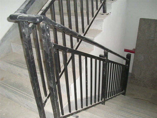 锌钢栏杆组装楼梯扶手横杆尺寸一般多少