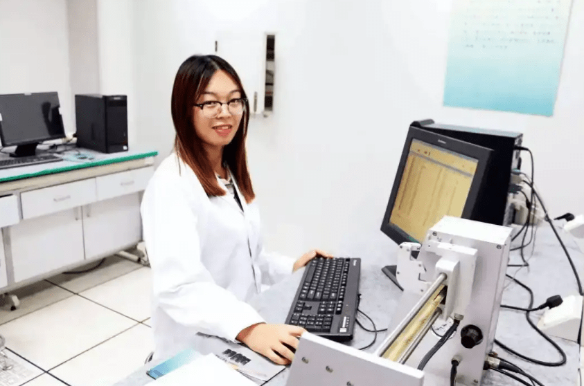 原创中科院博士打破刻板印象大跳女团舞走红评论区却酸味十足