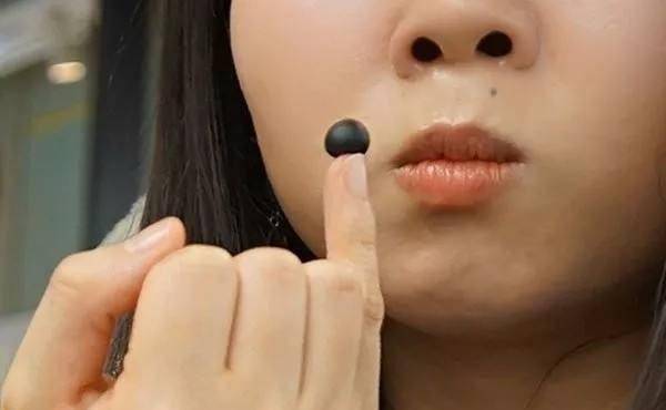 据说吃鼻屎有益身体健康，这种说法有依据吗？