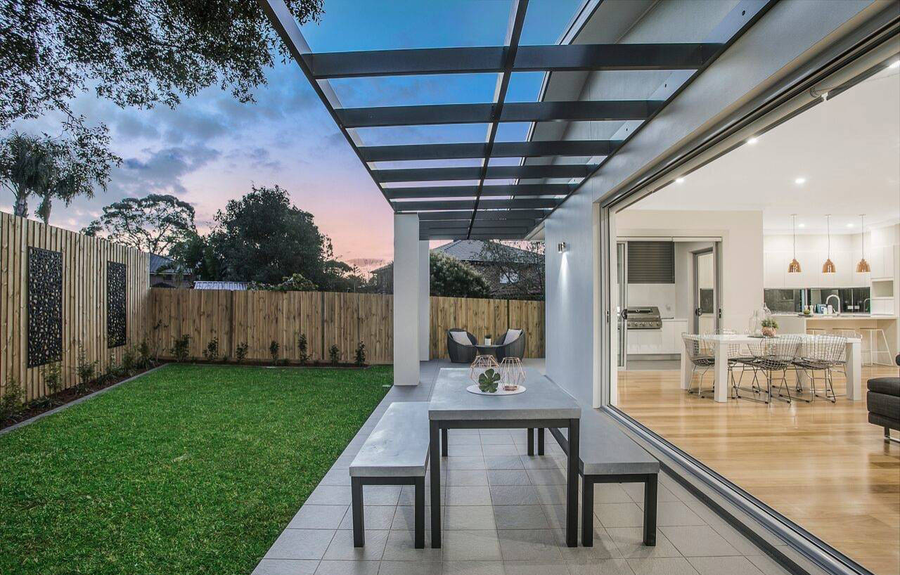 夏日将临一个极简风格的庭院让你的夏天清凉又纯粹