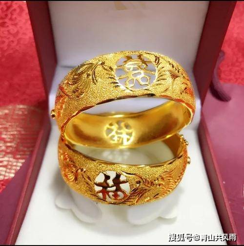 五行缺金带黄金首饰(五行缺金的可以戴黄金饰品)