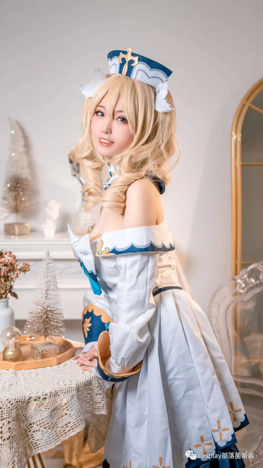 cos原神芭芭拉cos正片桃良阿宅