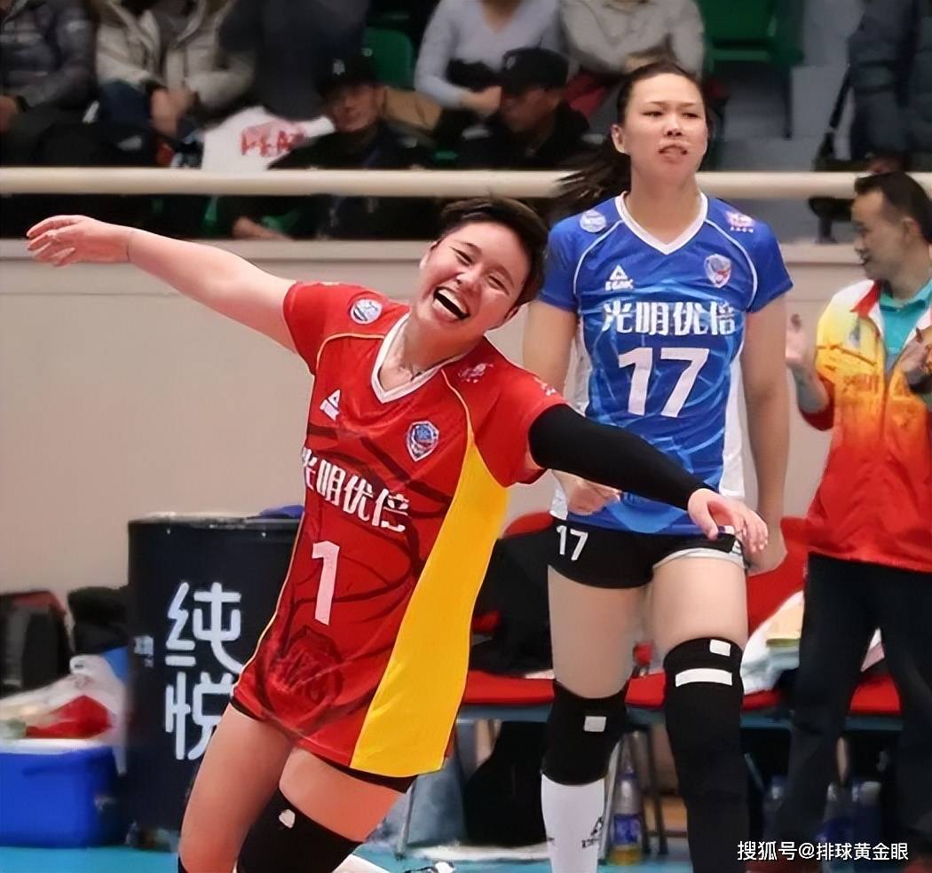 原创女排转场开启世联赛备战吴梦洁王逸凡争首发许嘉楠处境尴尬
