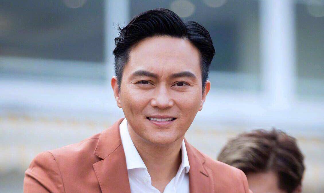 张智霖的回应让我"酸了"_富商_双眼皮_时间