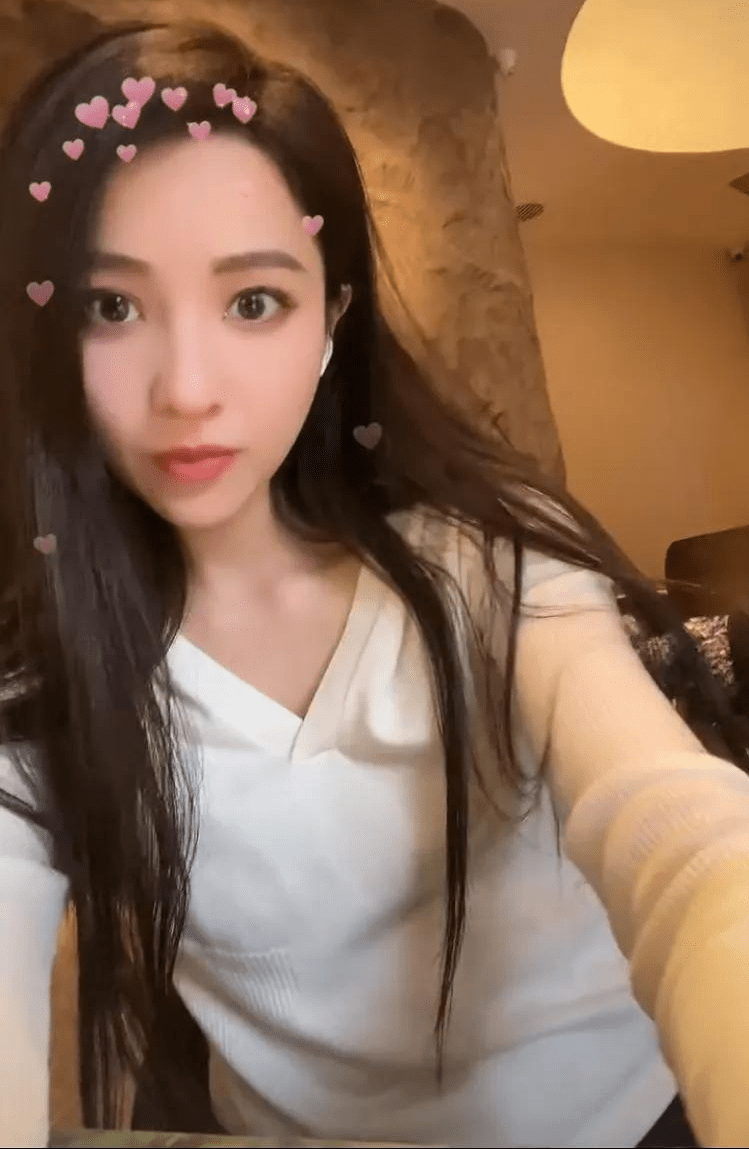 原创西安最美公交司机走红网络摘下口罩曝光神仙颜值网友盛赞