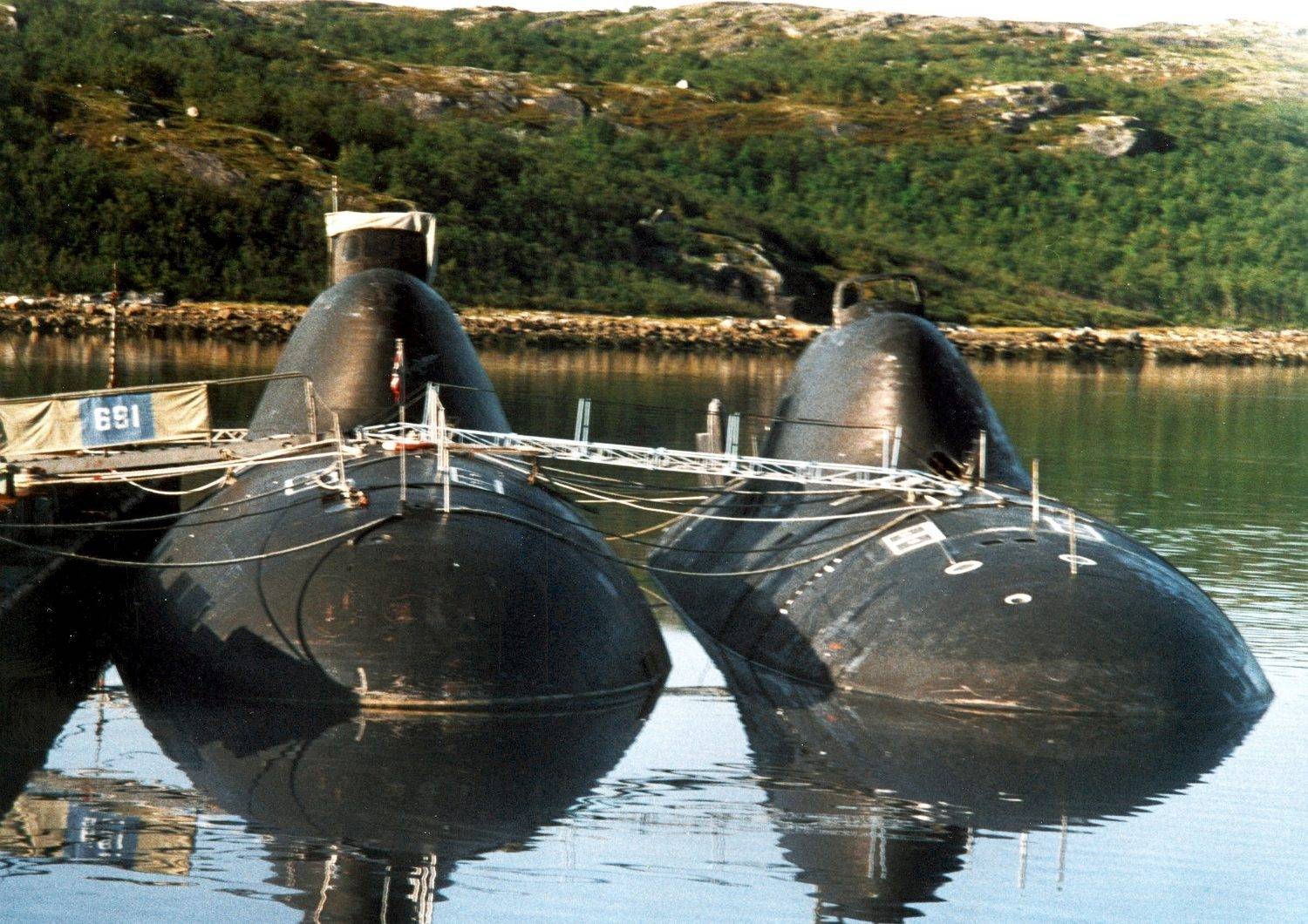 阿尔法级攻击核潜艇是苏俄第二代攻击核潜艇,该级潜艇自设计,建造到