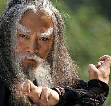 原创阳顶天为何舍弃杨逍殷天正选择让谢逊接班