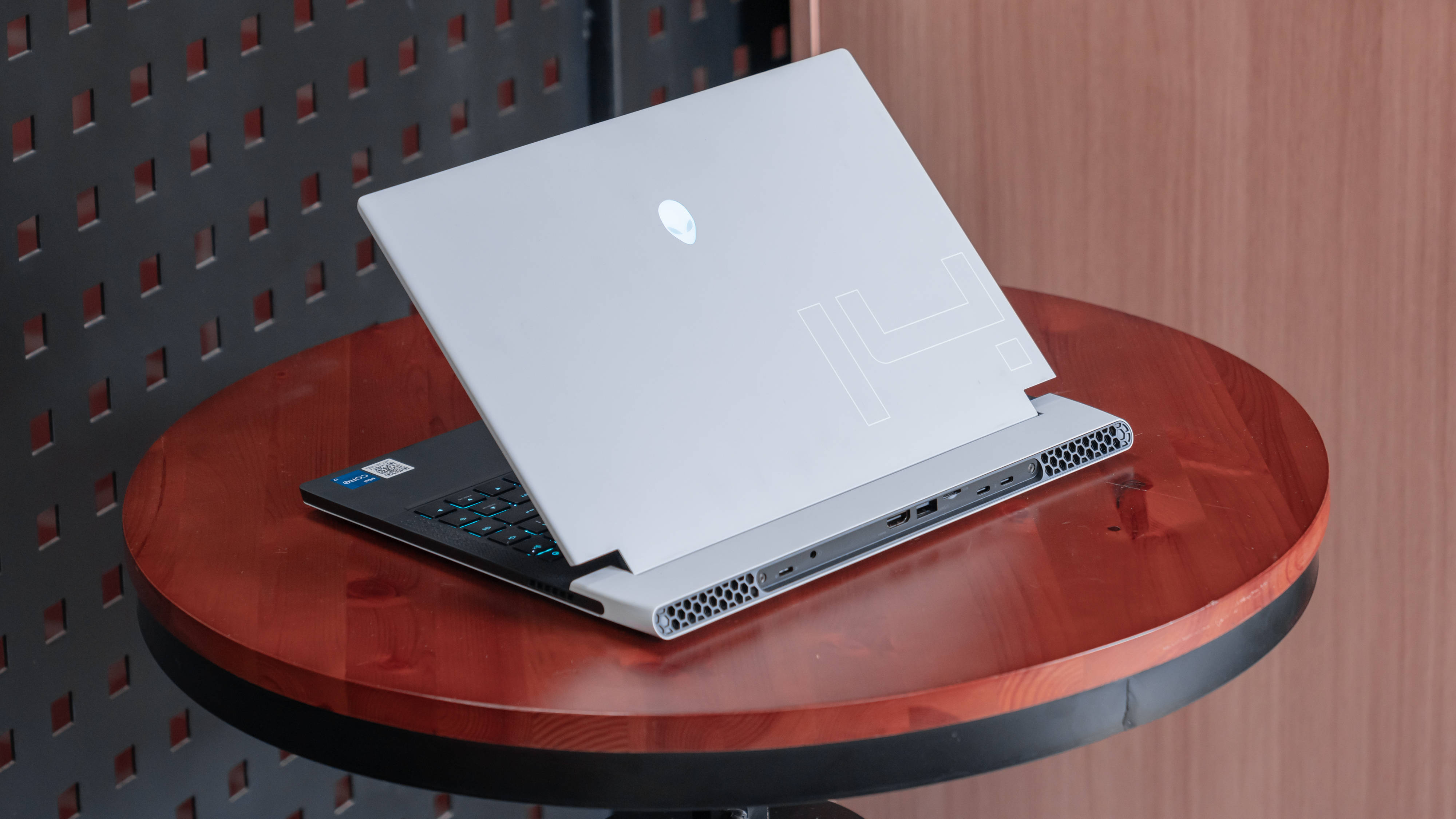 体验史上最薄游戏本外星人x14可能会改变你对于游戏本的认知