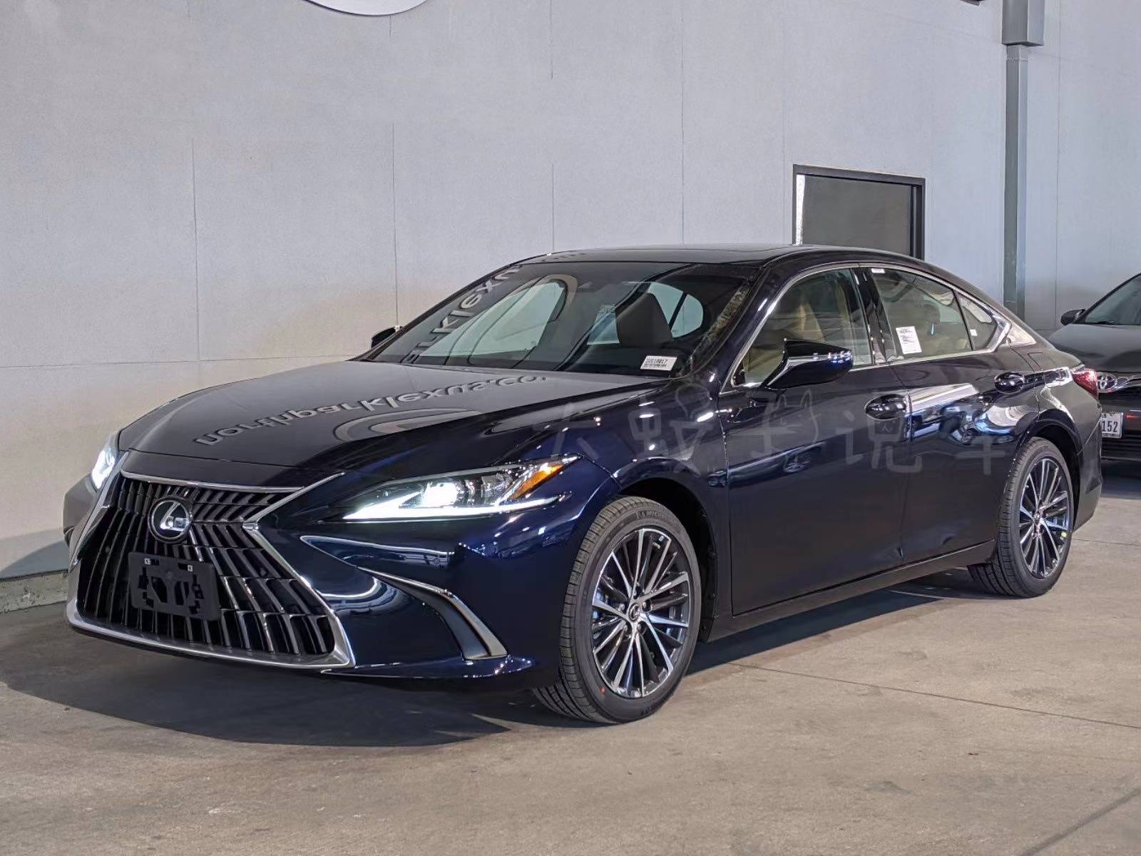 2023款雷克萨斯es350v6引擎高颜值造型优雅又犀利看啥a6