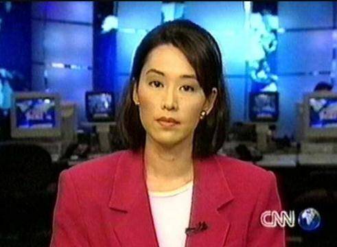 其实真正加留奈是很独立的女子,她只在新加坡待了2年多,96年就回到了