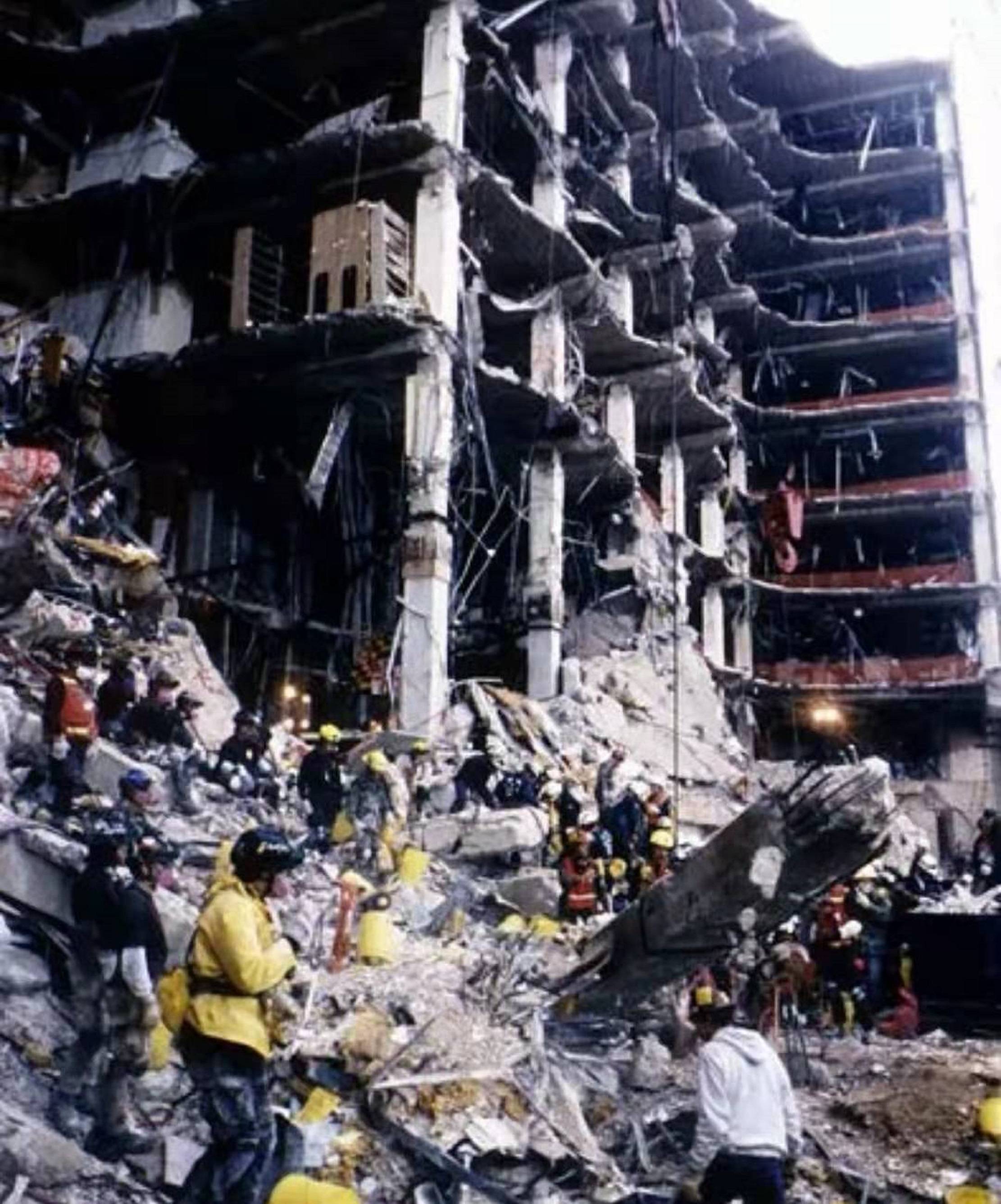 原创1995年美国联邦大楼突然爆炸引起6级地震从此宣布死刑有效