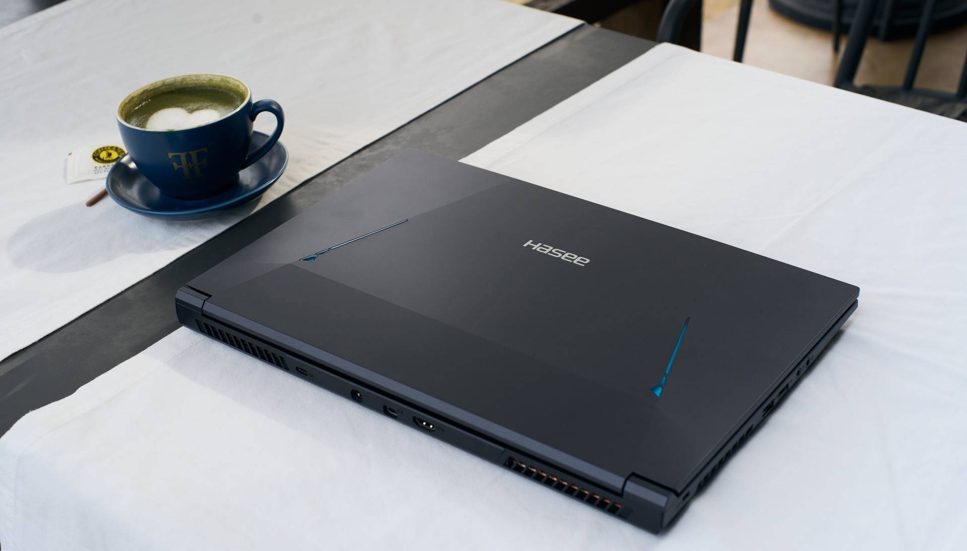 神舟战神z8-da7np:豪华配置,不敢想的价格_游戏_画面_散热