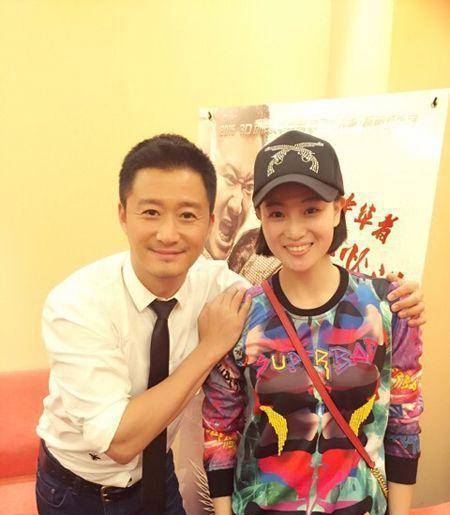 原创最美军花侯梦莎被吴京一手捧红脱下军装的她认不出来