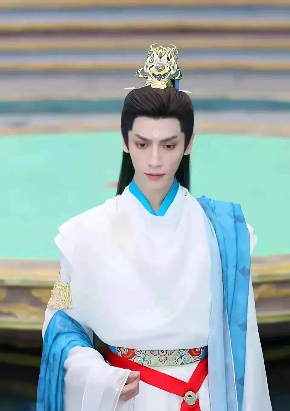 原创罗云熙金晨瘦到脱形看着真让人心疼