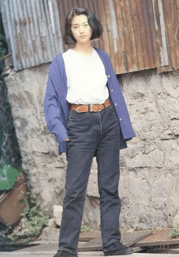 最有争议的港风女神吴倩莲是如何在众多女神中脱颖而出的