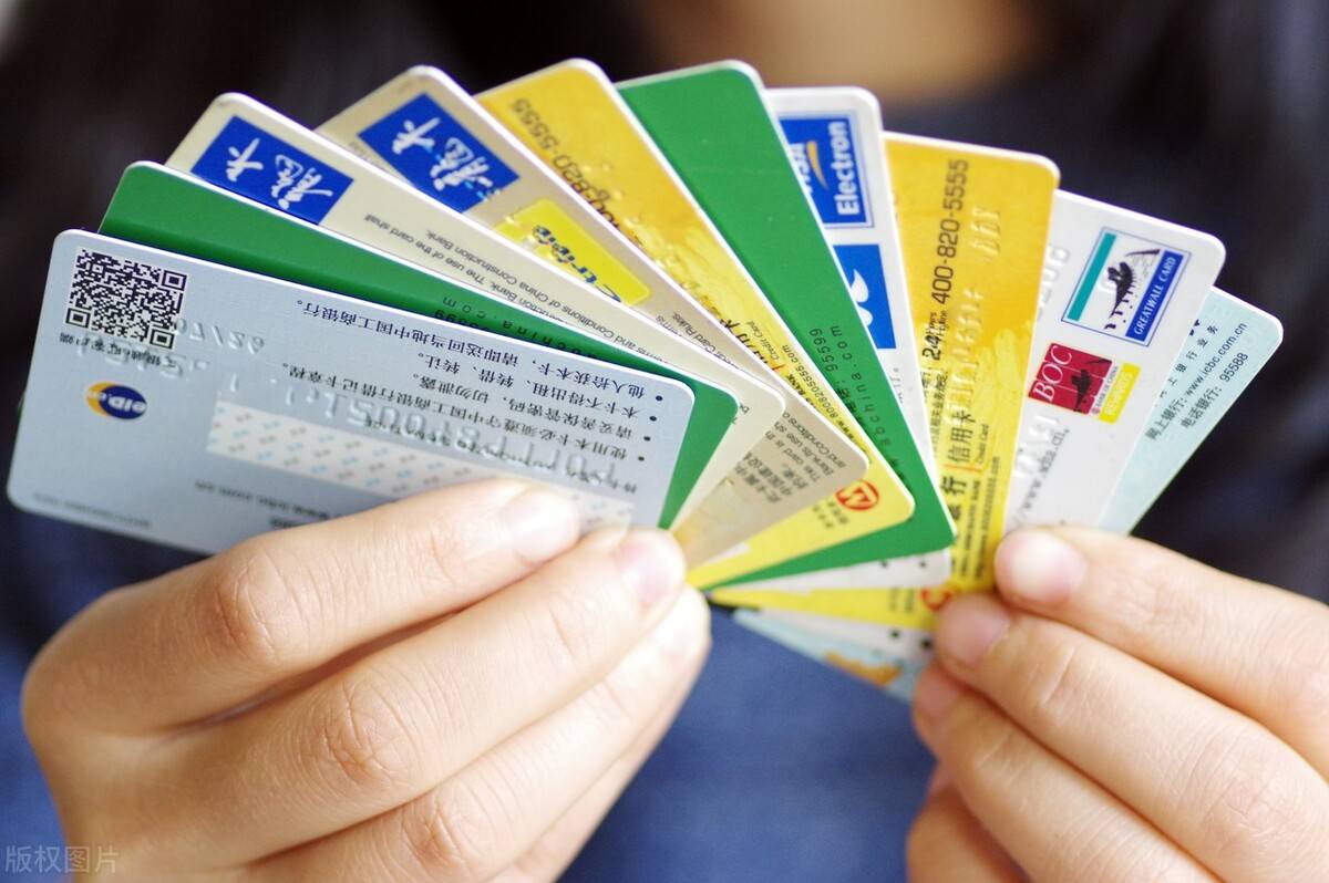 有法案能办信用卡吗(有案件的人可以坐飞机吗)