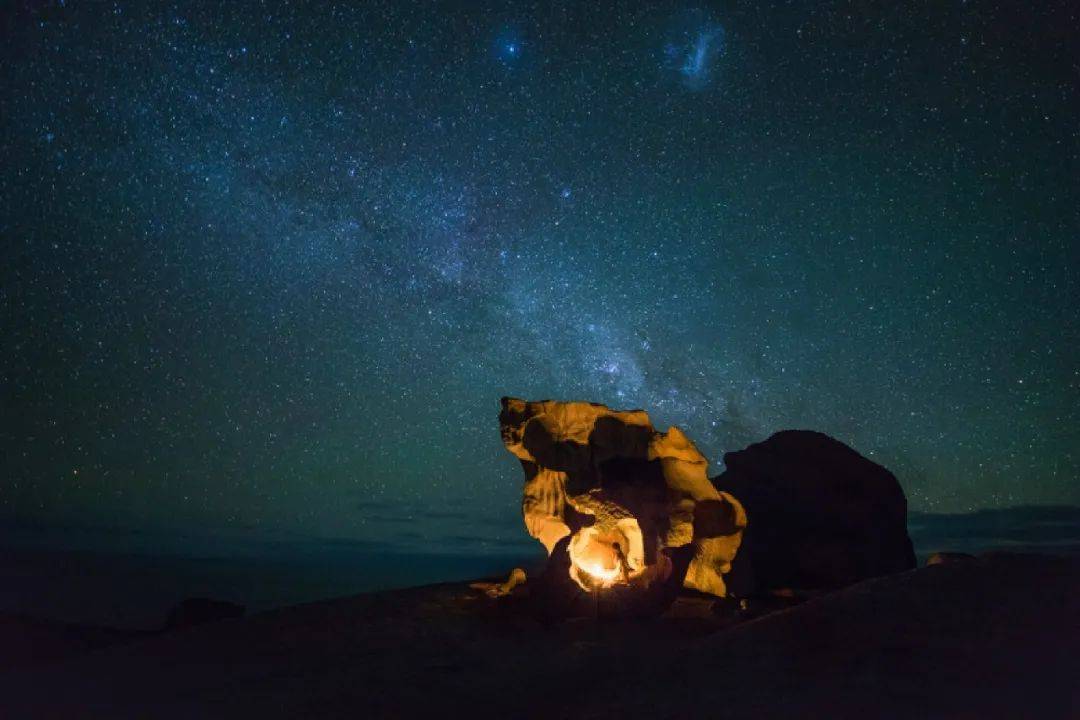 去星空的盡頭,這兒有屬於我們每個人的記憶,如夢似幻!_梵高_宇宙_星星