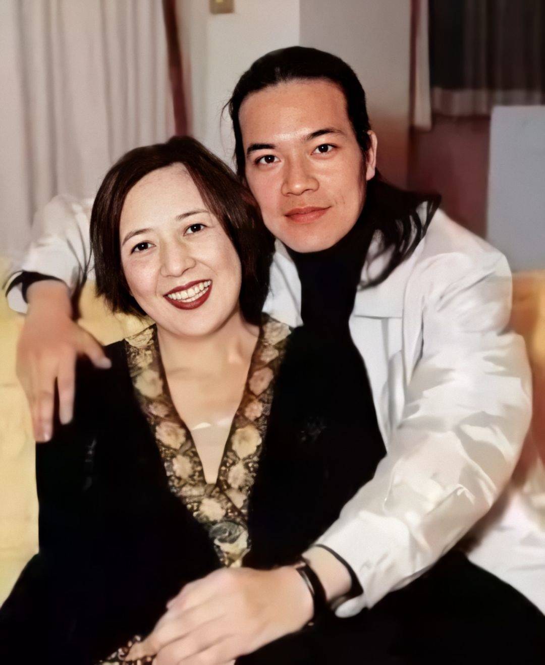 原创被低估的刘銮雄长子刘鸣炜将财产转卖给甘比才是他的精明之处