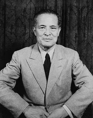 日本对自己的亲德派大使大岛浩(外号"里宾特洛甫的跟班")很不满意