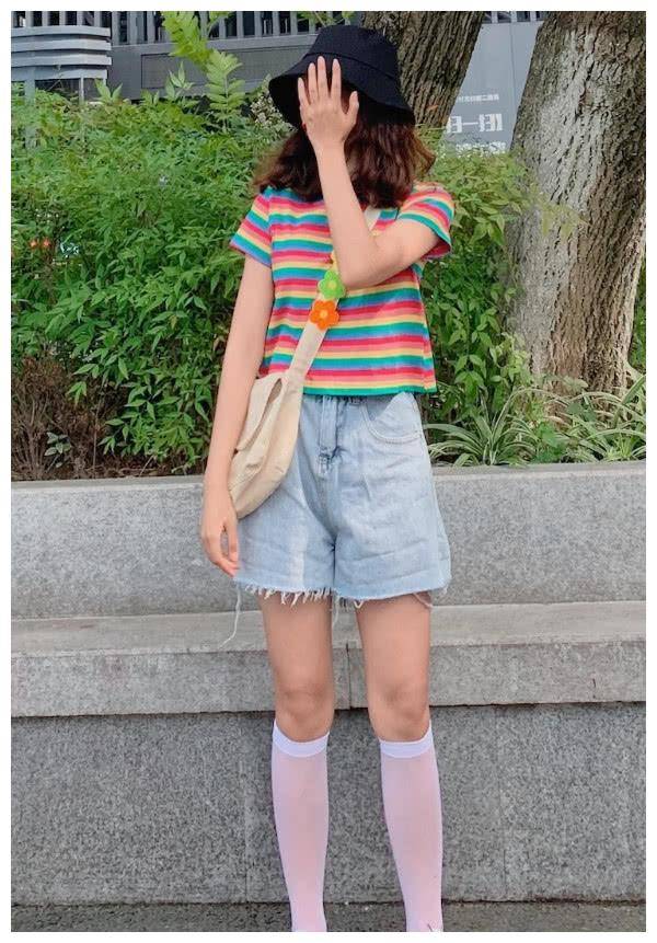 原创小姐姐穿最in无帮匡威鞋搭百合袜绝了直接美成校花