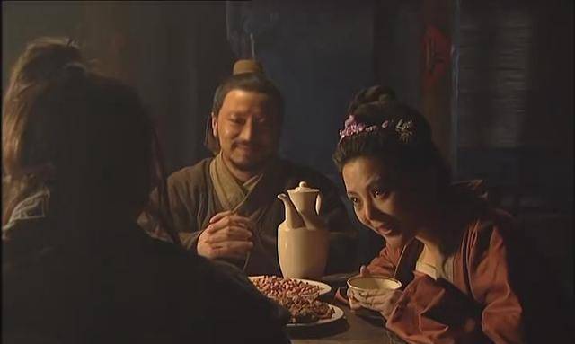 特别要说的是,揭阳岭上的李立,十字坡的孙二娘,梁山泊的朱贵,都喜欢