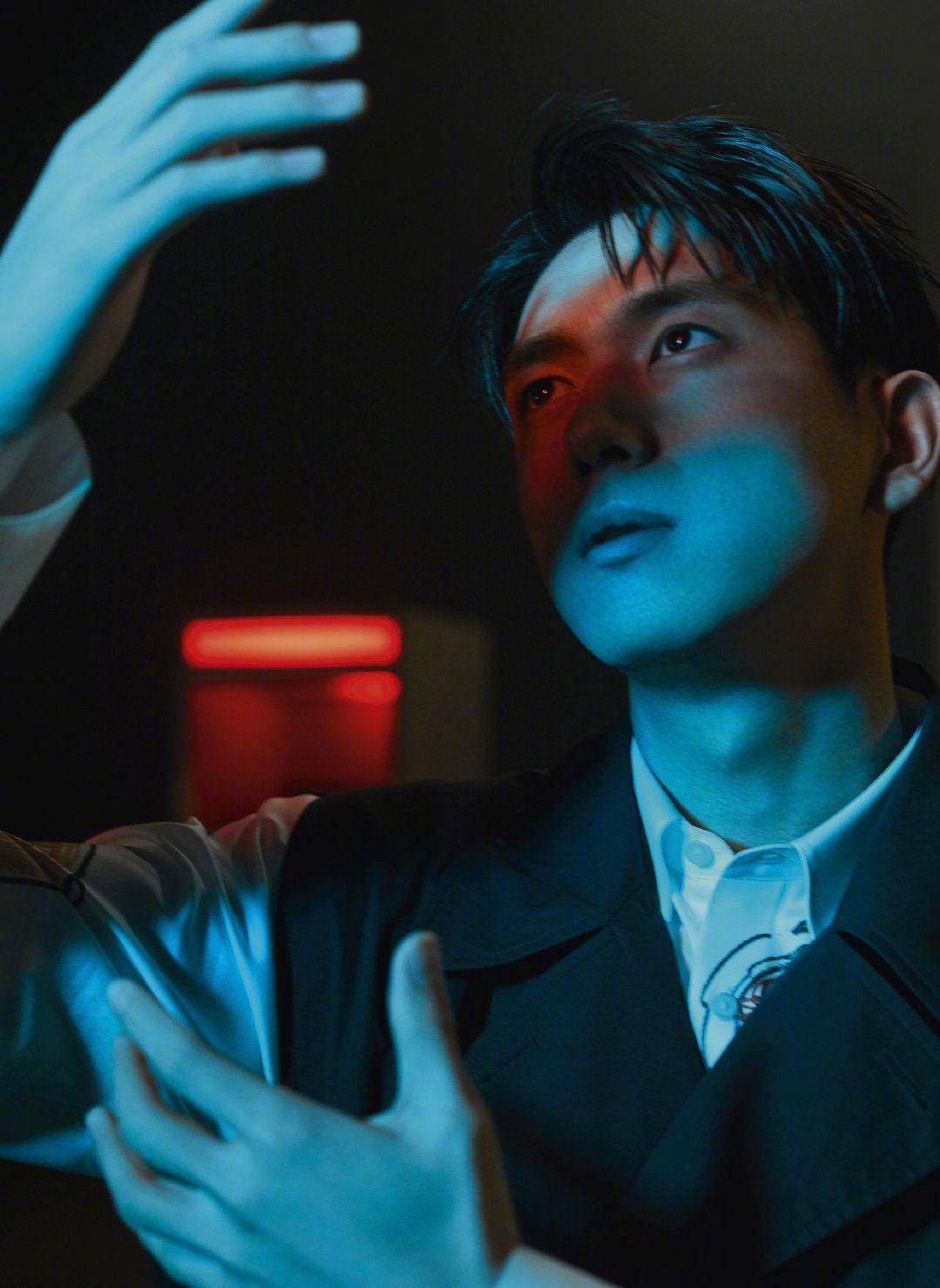 李现最新gq封面大片曝光光影效果很棒表现力满分