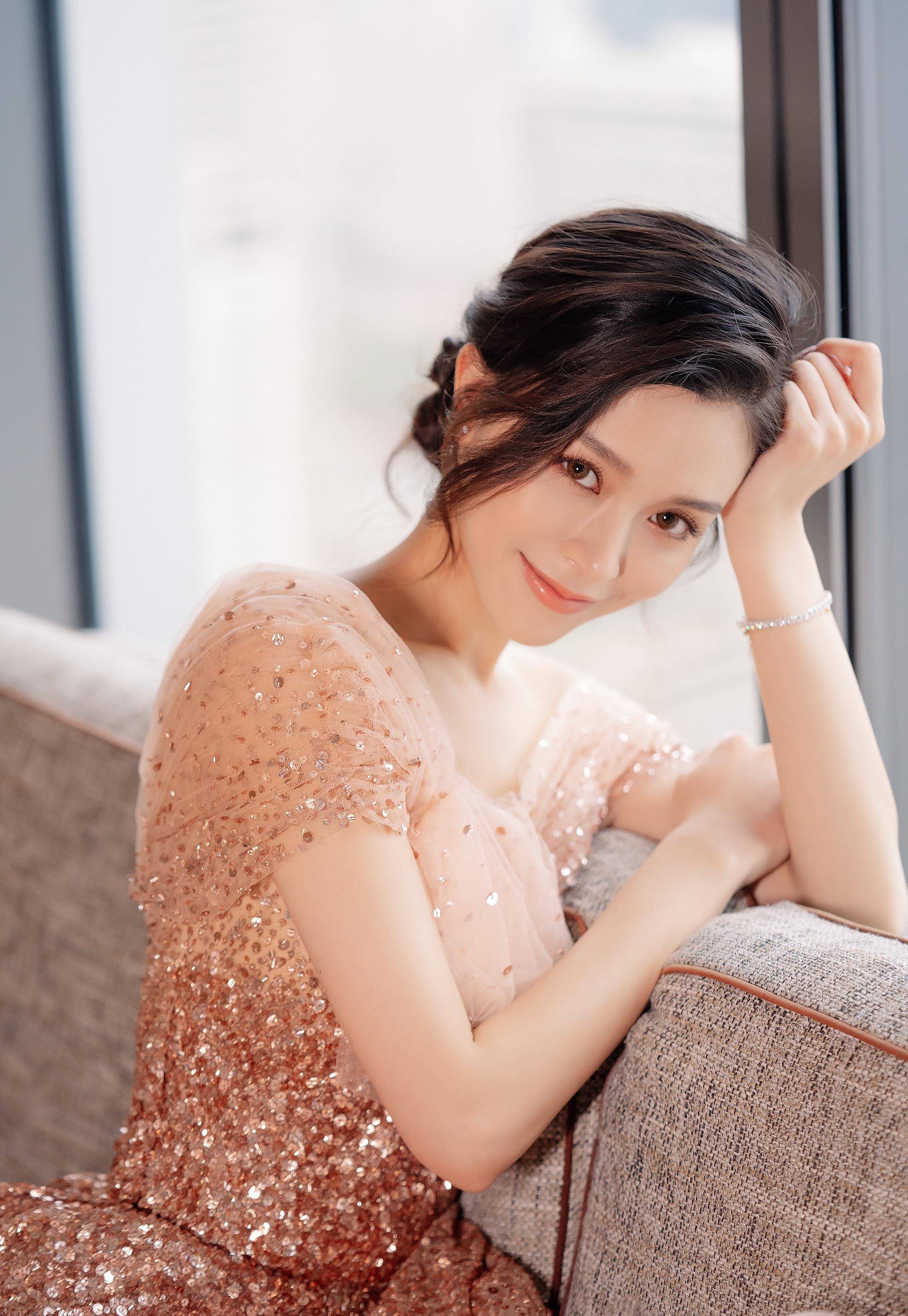 杨颖闺蜜,谢霆锋陈冠希的梦中情人,如今嫁入豪门的她幸福吗_文咏珊_苏