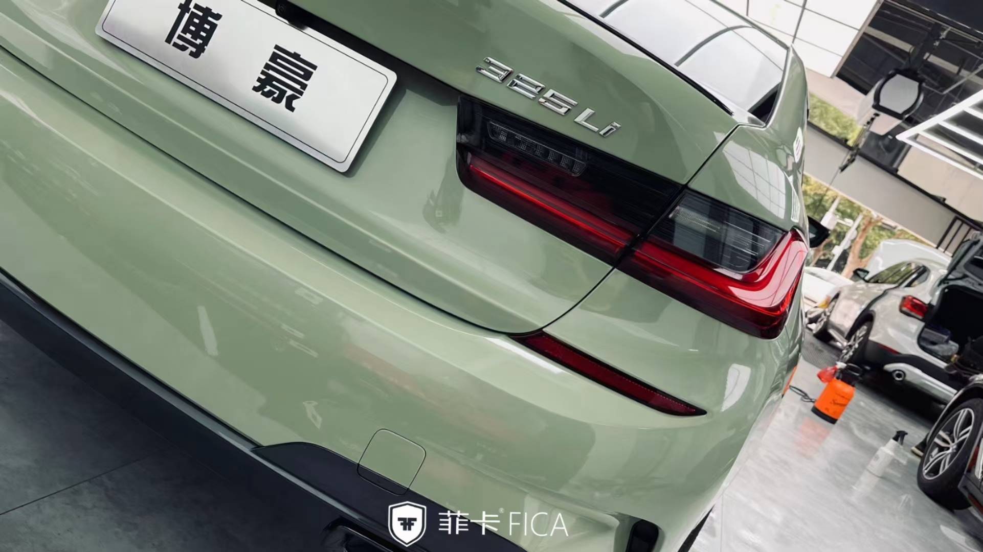 宝马325li菲卡改色膜卡其灰