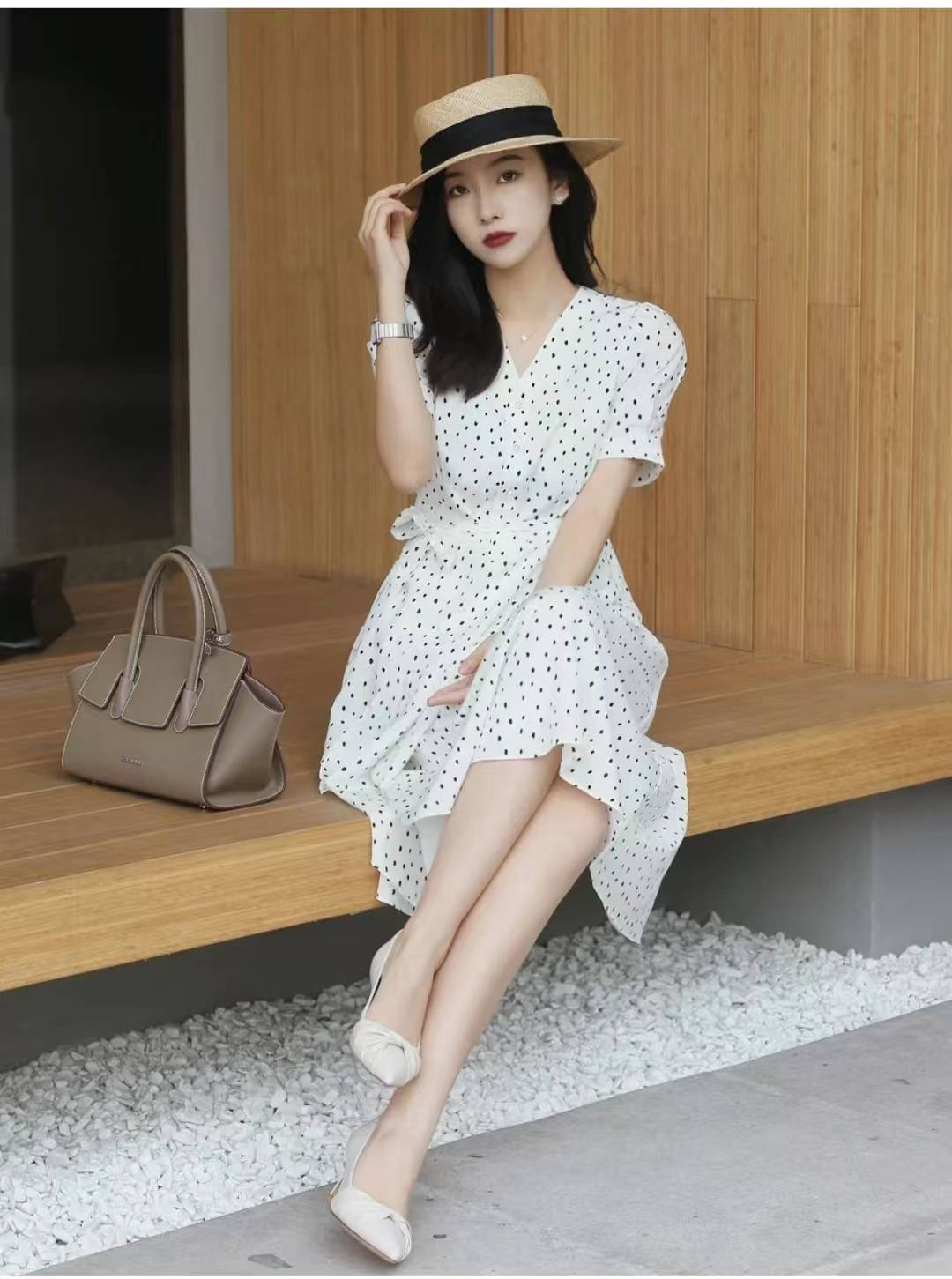 原创法式复古连衣裙搭配什么鞋子好看