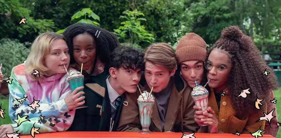 有本剧主角的查理和尼克是两个男人,还有达西和塔拉是两个女人,这两对